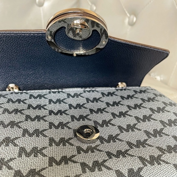 💎💙NWT MICHEAL Micheal KORS💙💎 - Picture 7 of 9